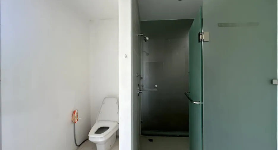 For rent office in Phra Khanong, Bangkok