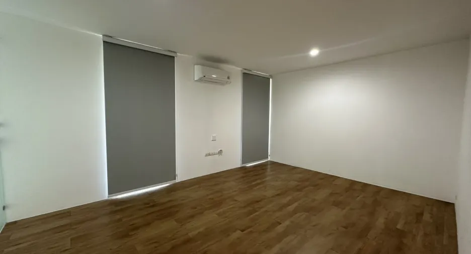 For rent office in Phra Khanong, Bangkok