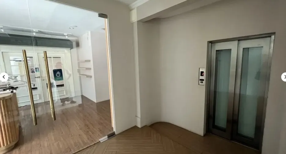 For rent retail Space in Watthana, Bangkok