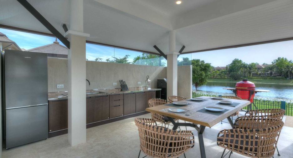 Villa en venta de 4 habitaciones en Thalang, Phuket