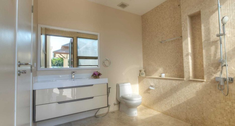 Villa en venta de 4 habitaciones en Thalang, Phuket