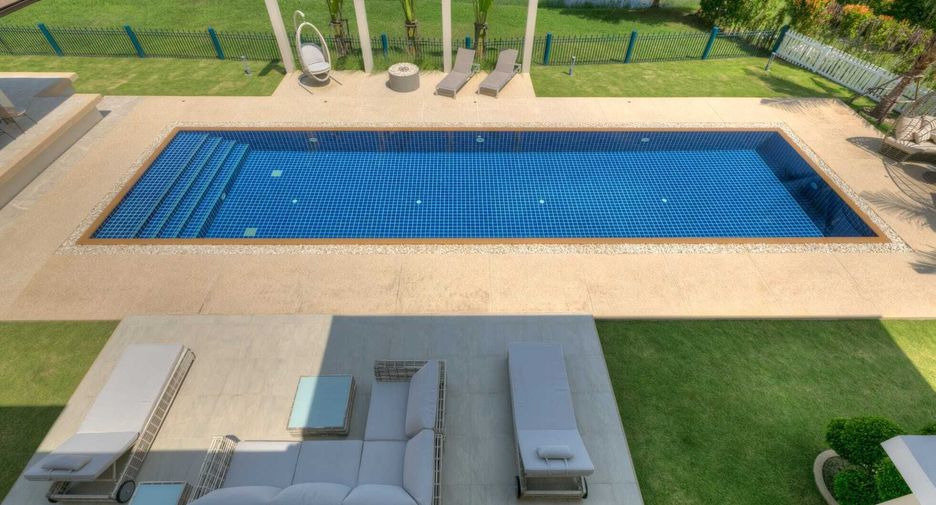 Villa en venta de 4 habitaciones en Thalang, Phuket