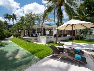 À vendre 5 chambres villa à Ko Samui, Surat Thani