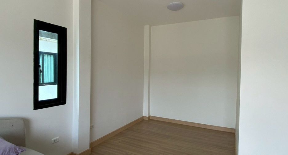 For sale そして for rent 4 ベッドルーム house in Bang Lamung, Chonburi