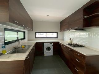 Haus zum Kauf und zur Miete mit 4 Zimmer in Bang Lamung, Chonburi