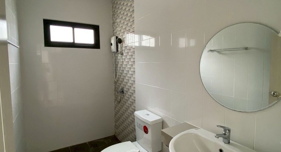 For sale そして for rent 4 ベッドルーム house in Bang Lamung, Chonburi