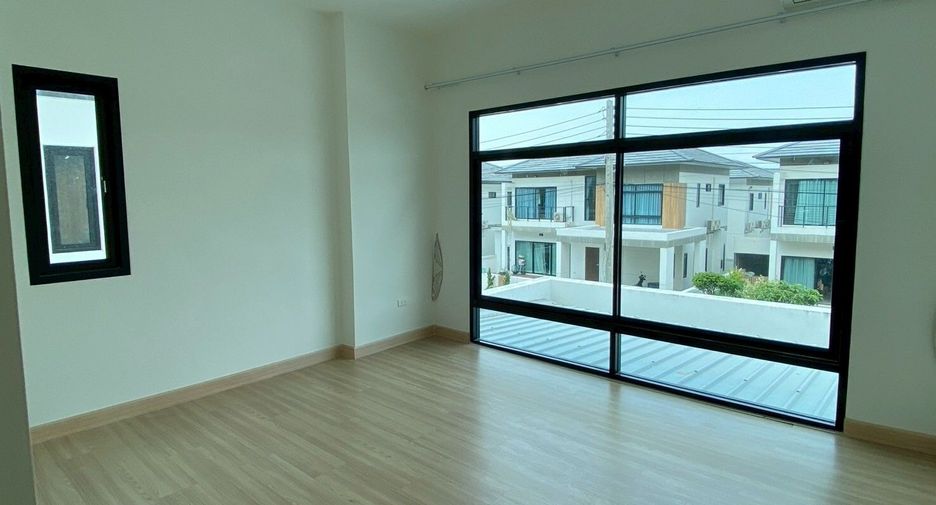 For sale そして for rent 4 ベッドルーム house in Bang Lamung, Chonburi