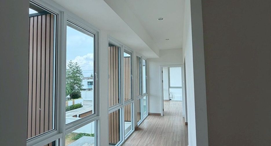 Haus zum Kauf mit 3 Zimmer in Bang Lamung, Chonburi