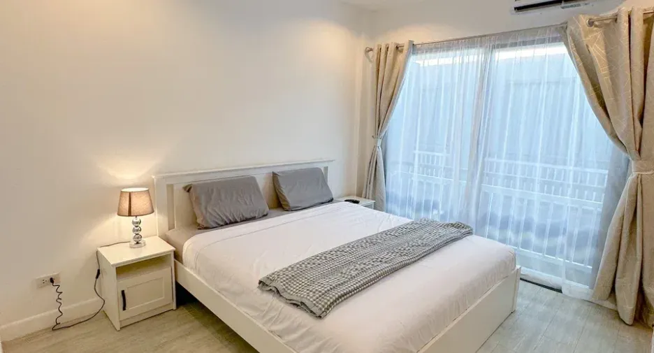For sale and for rent 3 bedrooms townhouse in Thalang, Phuket