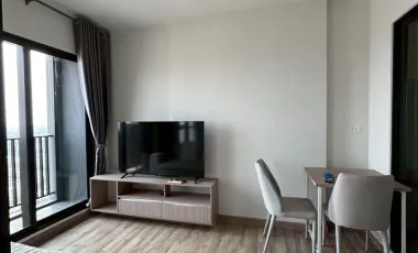 For rent 1 bed condo in Mueang Samut Prakan, Samut Prakan