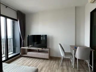 For rent 1 bed condo in Mueang Samut Prakan, Samut Prakan