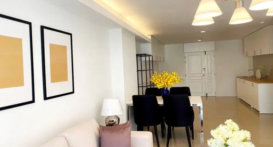 出租 4 卧室 公寓 在 Khlong Toei, 曼谷