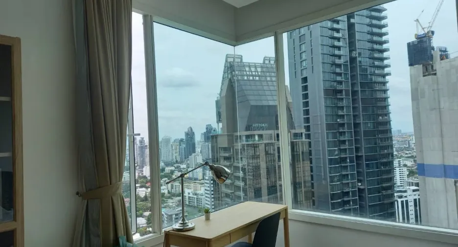 Condo en alquiler de 2 habitaciones en Khlong Toei, Bangkok