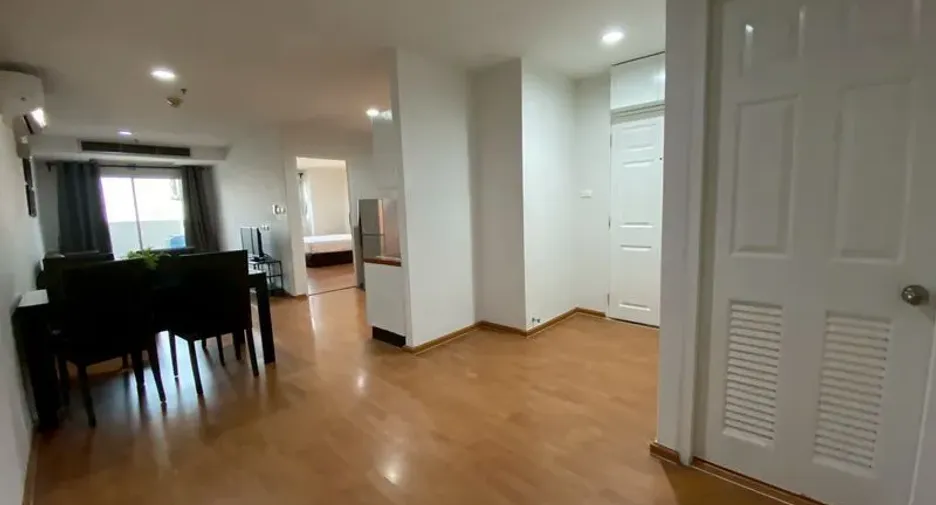 Condo en alquiler de 2 habitaciones en Khlong Toei, Bangkok