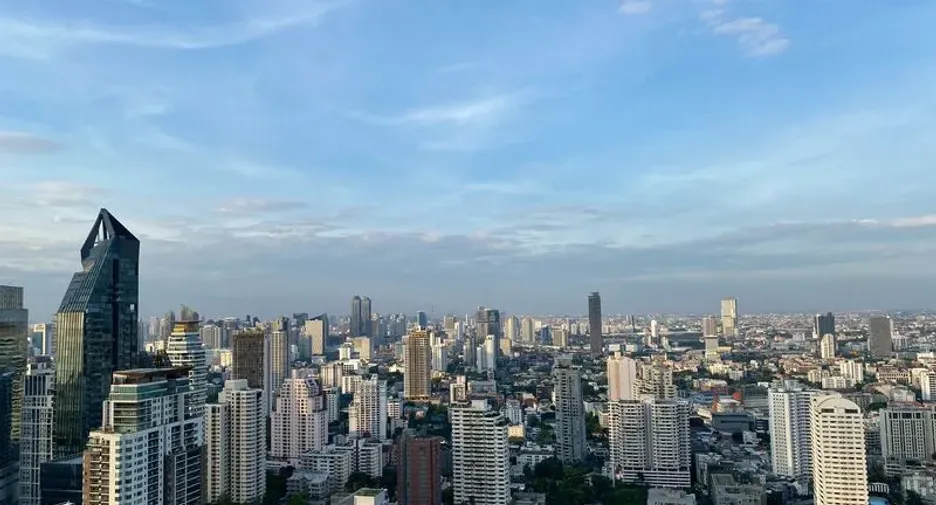 Condo en alquiler de 2 habitaciones en Khlong Toei, Bangkok