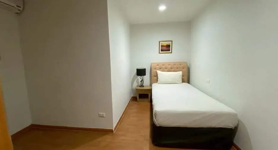 Condo en alquiler de 2 habitaciones en Khlong Toei, Bangkok