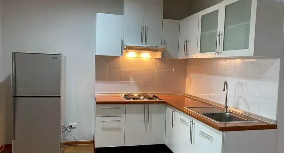 Condo en alquiler de 2 habitaciones en Khlong Toei, Bangkok