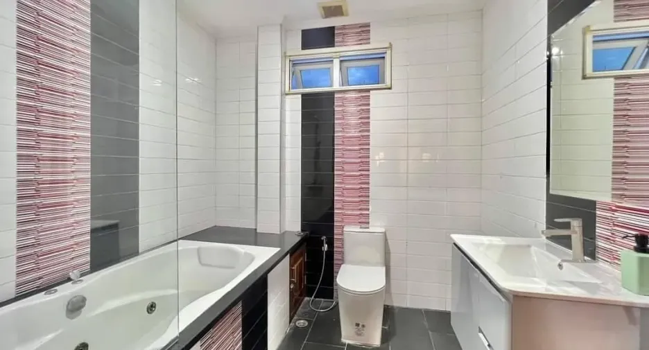 Casa en venta de 3 habitaciones en East Pattaya, Pattaya