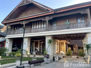For sale 5 bedrooms house in Mueang Chiang Mai, Chiang Mai