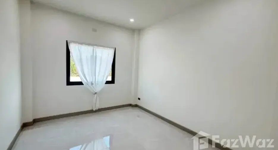 À louer 3 chambres maison à Saraphi, Chiang Mai