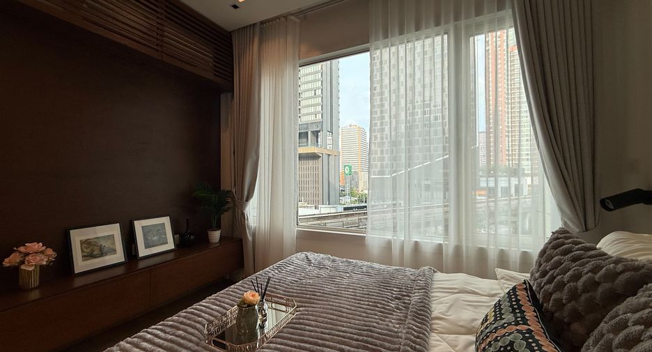 For rent 2 bedrooms condo in Khlong Toei, Bangkok