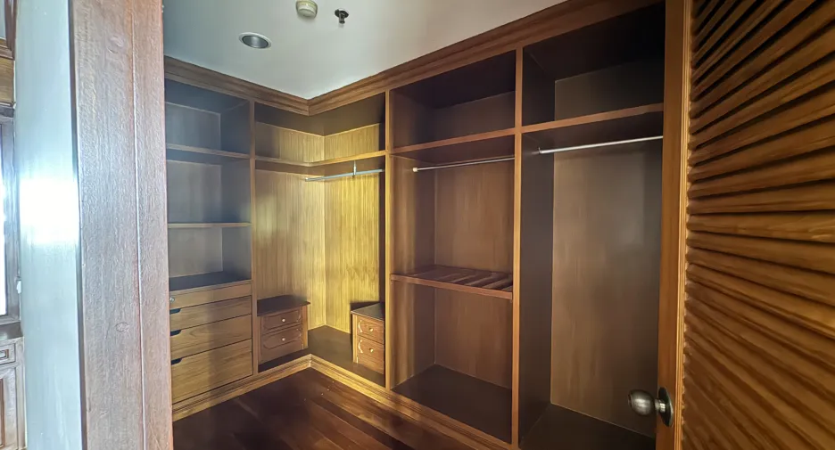 Apartment zur Miete mit 5 Zimmer in Watthana, Bangkok