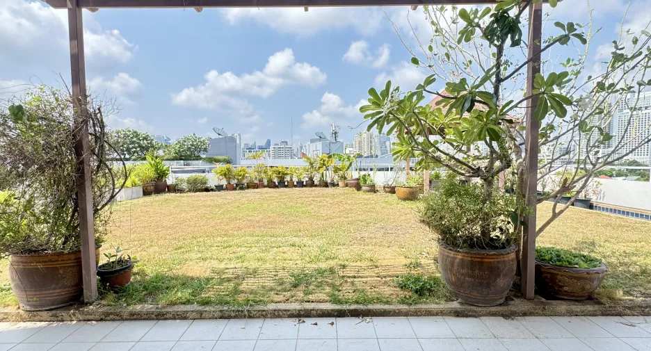 Apartment zur Miete mit 5 Zimmer in Watthana, Bangkok