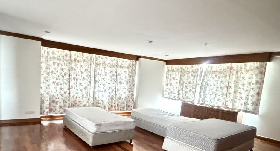 À louer 5 chambres appartement à Watthana, Bangkok