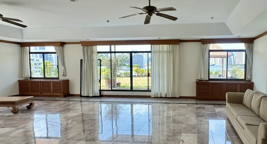 Apartment zur Miete mit 5 Zimmer in Watthana, Bangkok