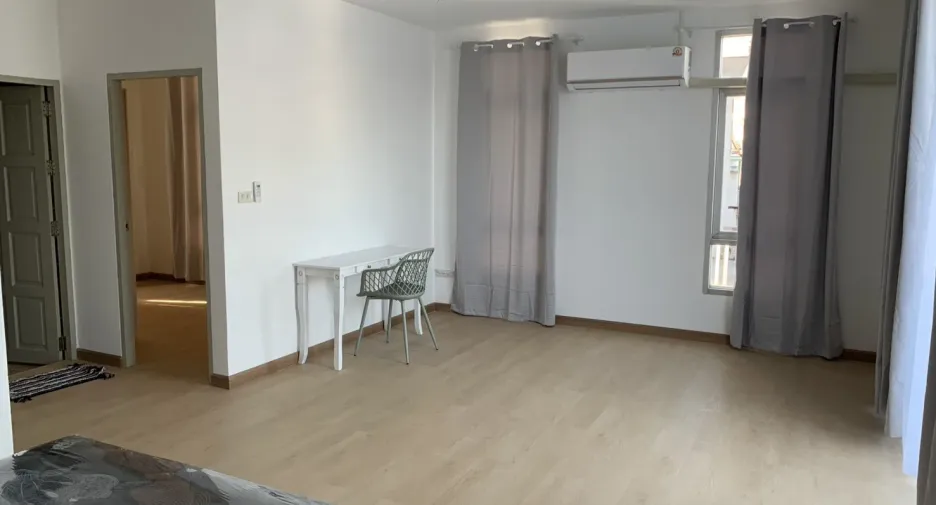 For rent 3 bedrooms townhouse in Mueang Phuket, Phuket