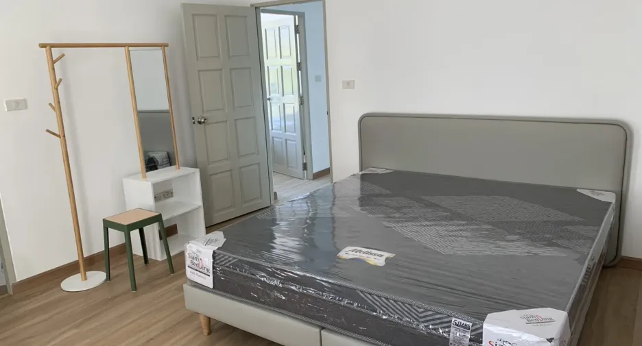 For rent 3 bedrooms townhouse in Mueang Phuket, Phuket