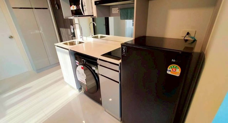 For rent 2 bedrooms condo in Ratchathewi, Bangkok
