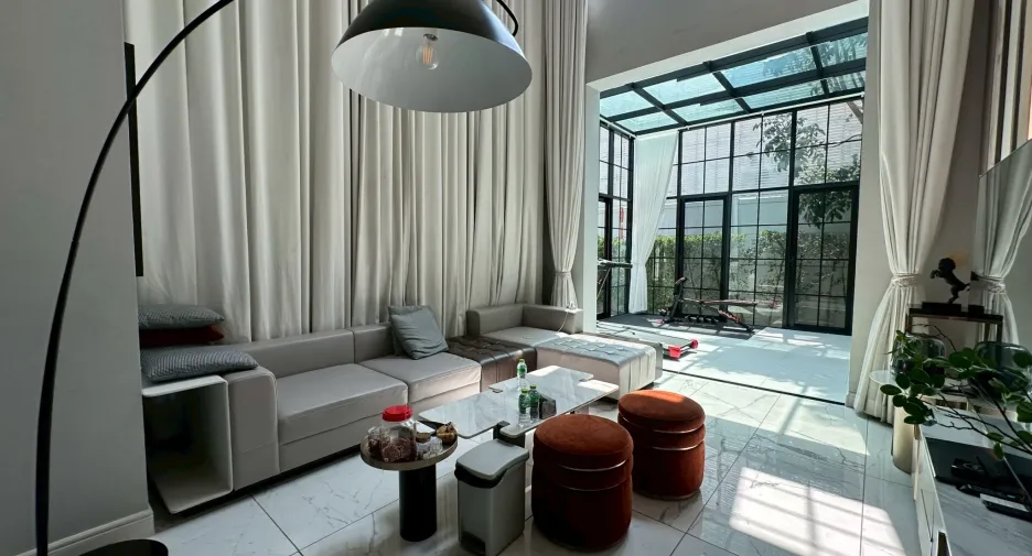 For sale 4 bedrooms house in Suan Luang, Bangkok