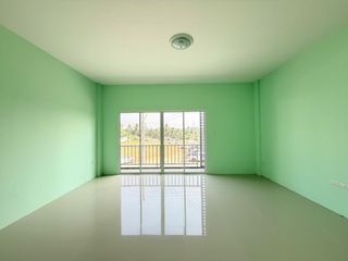 For sale 2 bedrooms townhouse in Bang Lamung, Chonburi