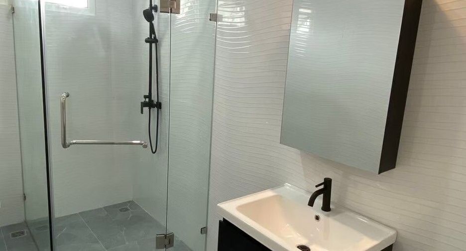 Haus zum Kauf und zur Miete mit 4 Zimmer in Hang Dong, Chiang Mai