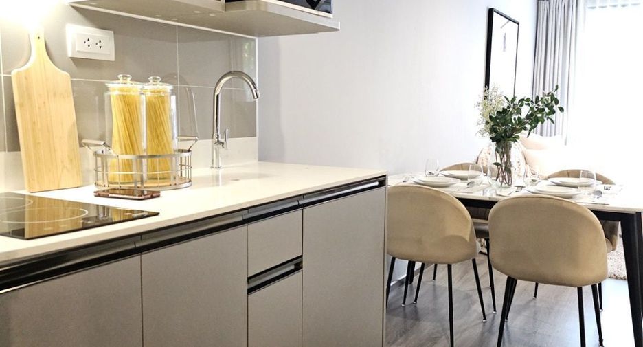 For sale 2 bedrooms condo in Khlong Toei, Bangkok