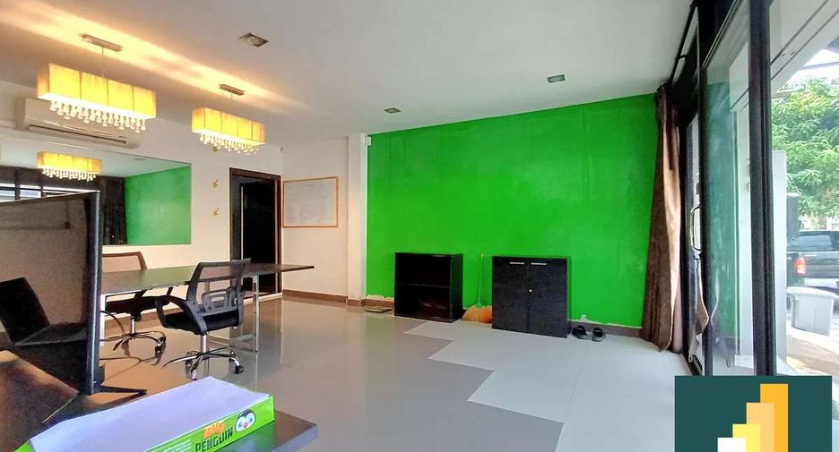 Reihenhaus zum Kauf mit 2 Zimmer in East Pattaya, Pattaya