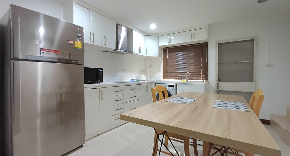 Casa adosada en alquiler y en venta de 2 habitaciones en South Pattaya, Pattaya