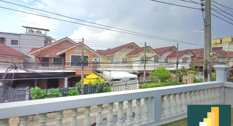 For rent and for sale 2 bedrooms townhouse in Bang Lamung, Chonburi