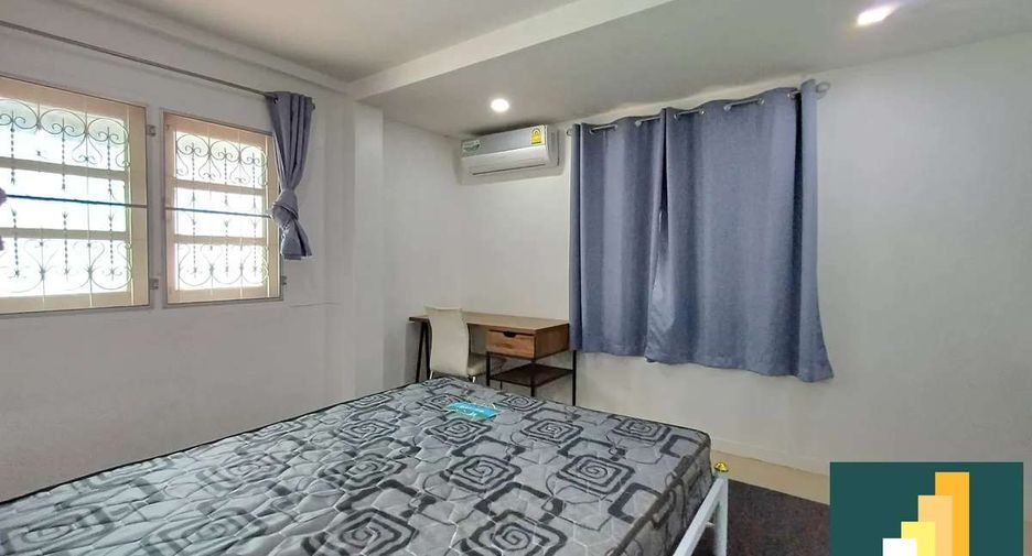 Casa adosada en alquiler y en venta de 2 habitaciones en South Pattaya, Pattaya