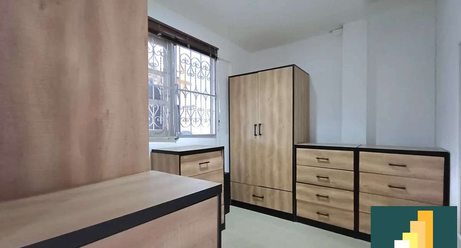 Reihenhaus zum Kauf mit 2 Zimmer in East Pattaya, Pattaya