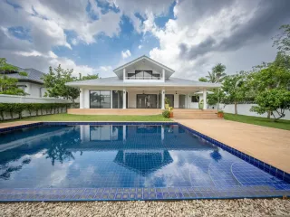 For sale 4 bedrooms house in Bang Lamung, Chonburi