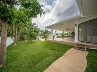 For sale 4 bedrooms house in Bang Lamung, Chonburi