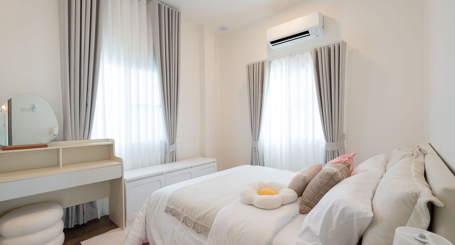 For rent 4 bedrooms house in Doi Saket, Chiang Mai