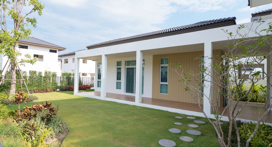 For rent 4 bedrooms house in Doi Saket, Chiang Mai
