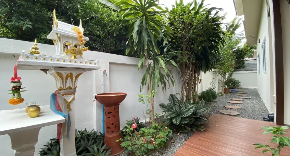 For rent 4 bedrooms house in Hang Dong, Chiang Mai