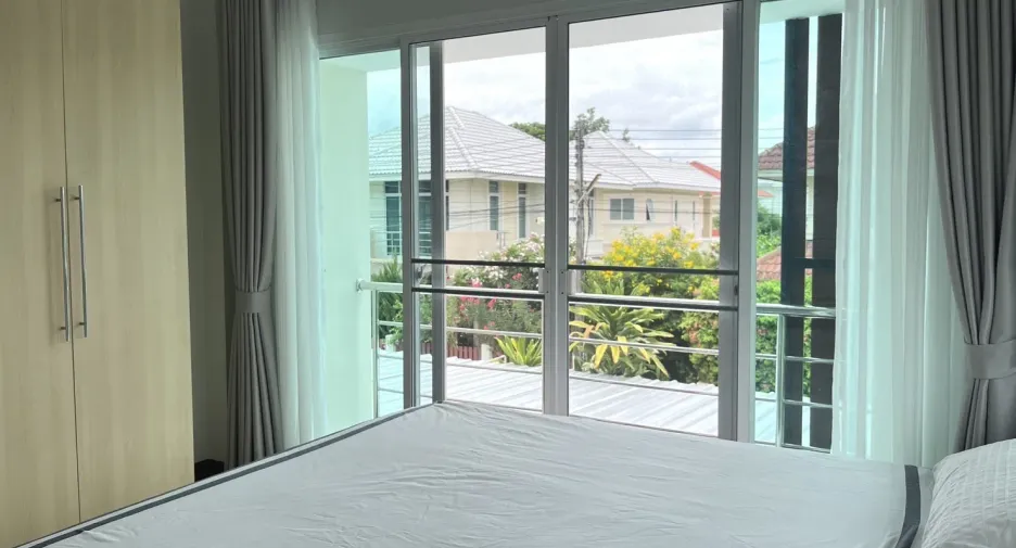 For rent 4 bedrooms house in Hang Dong, Chiang Mai