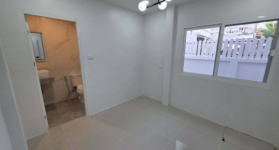 For sale 4 bedrooms house in Mueang Phuket, Phuket