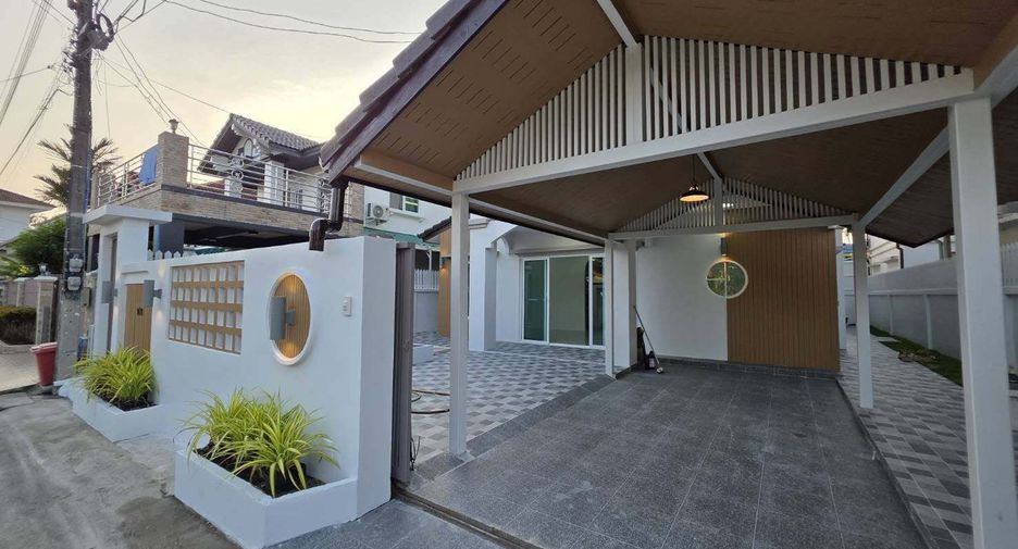 For sale 4 bedrooms house in Mueang Phuket, Phuket