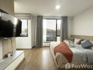 For rent 3 bedrooms townhouse in Bang Phli, Samut Prakan